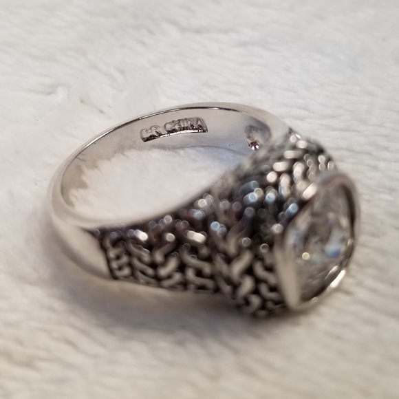 Vintage 18k GE ELECTROPLATED Sparkling White Tourmaline Crystal Ring - Picture 8 of 8